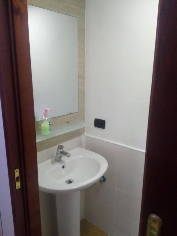Monolocale Bed & Breakfast Napoli Bagian luar foto