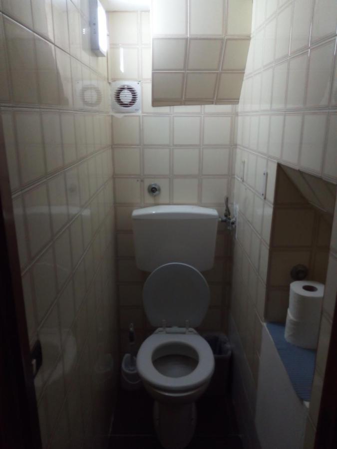 Monolocale Bed & Breakfast Napoli Bagian luar foto